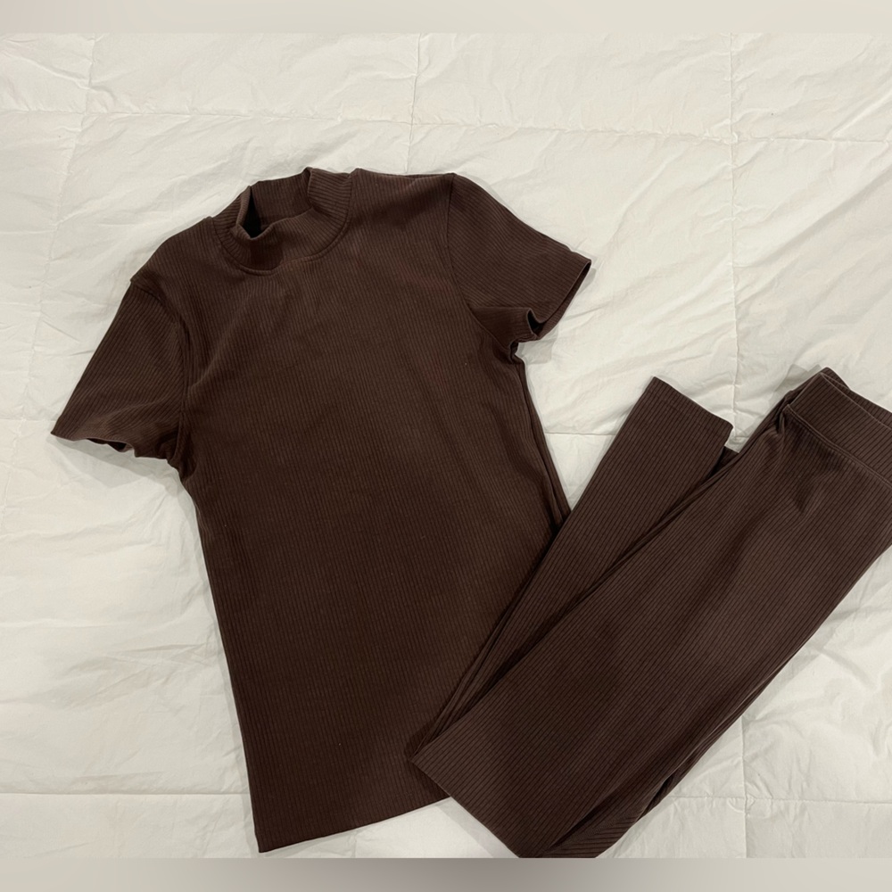Bylt Basics Ribbed Brown Set - Picture 3 of 4